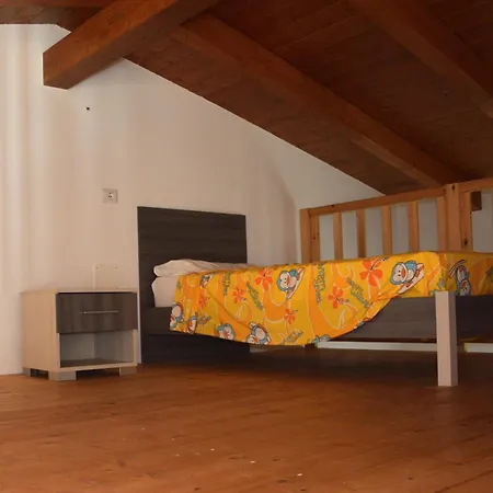 In A With Swimming Pool Apartamento Lapedona