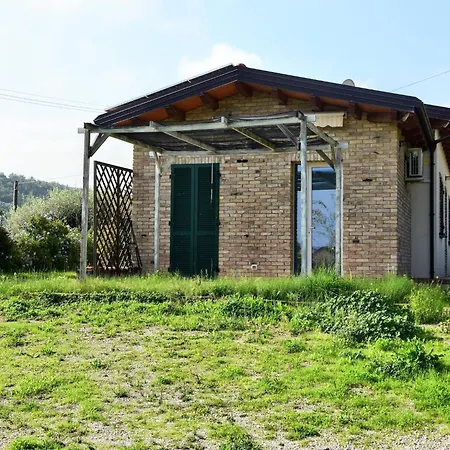 In A With Swimming Pool Appartamento *